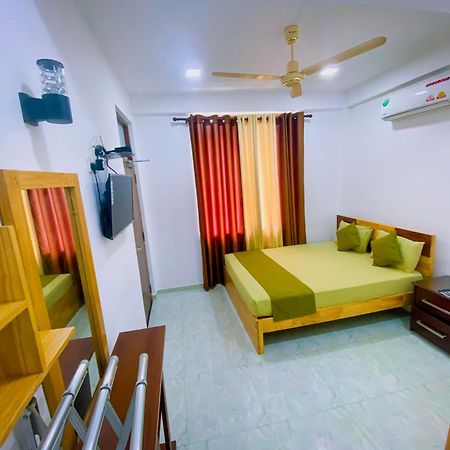 Sparkling Resort Kataragama Luaran gambar