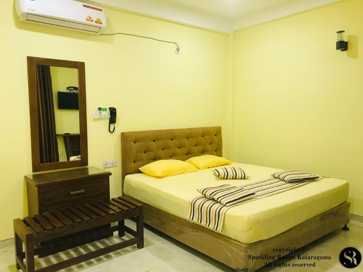 Sparkling Resort Kataragama Luaran gambar