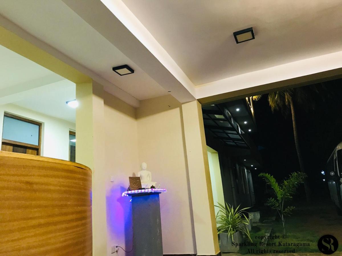 Sparkling Resort Kataragama Luaran gambar