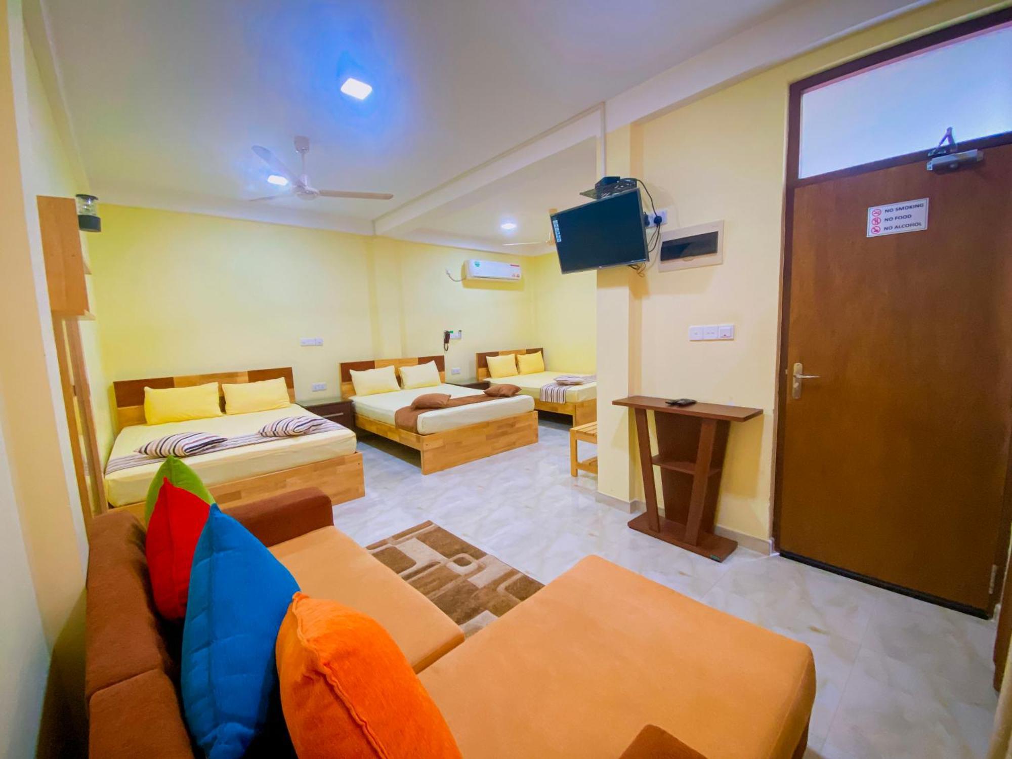 Sparkling Resort Kataragama Luaran gambar